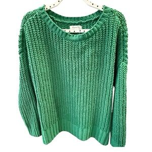 American Eagle Green over sized Sweater size XS 3x$15